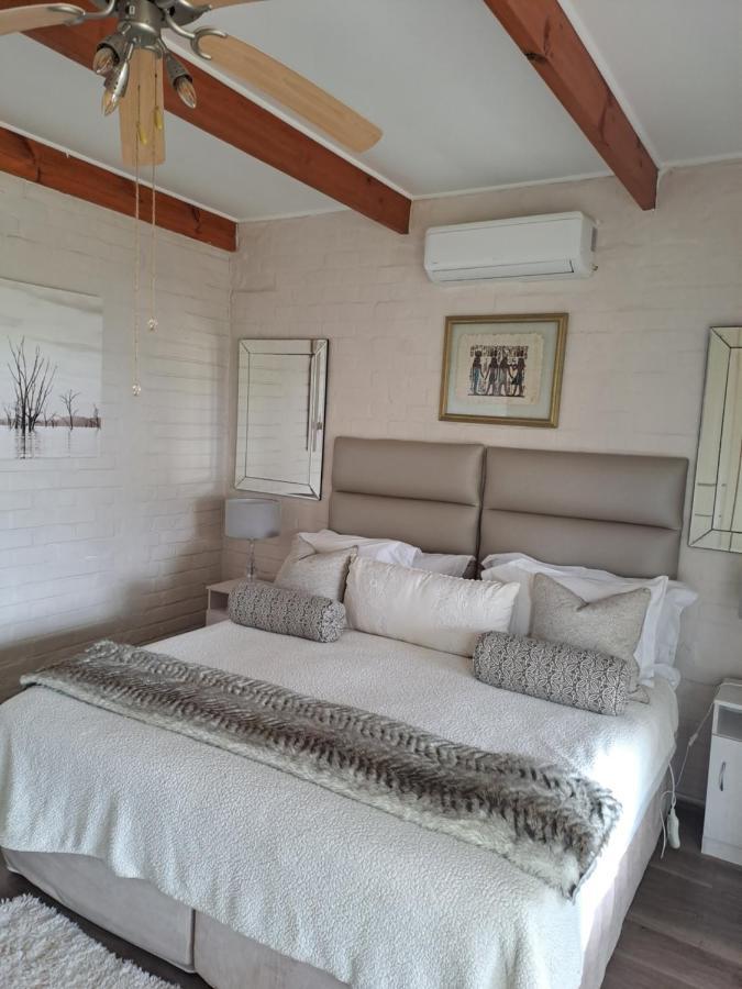 Milky Way Executive Suite Hermanus Exterior photo